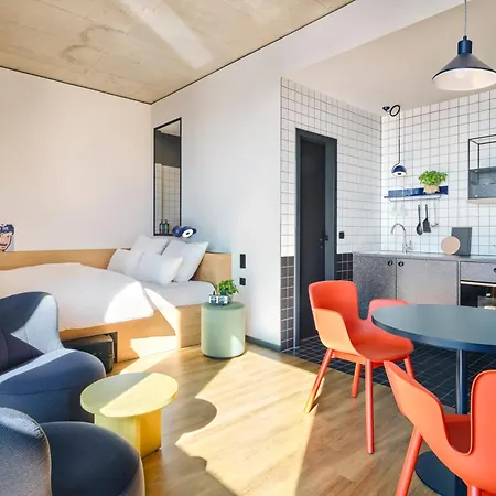 Stayery Hauptbahnhof & Center 4* 귀터슬로